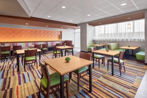 Fairfield by Marriott Inn & Suites Poplar Bluff - 식음료(F&B)