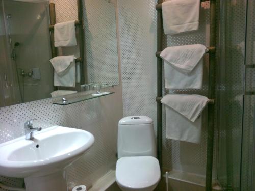 Triple Room image 10