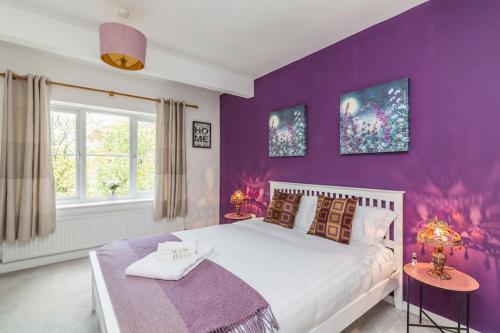 Lovely Home with Four Bedrooms and Private Garden and Parking, Close to Nottingham City Centre gîte à louer Eastwood Hall