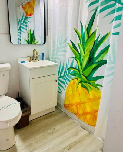 Pineapple Shores Retro Motel 10 in Daytona Beach, USA