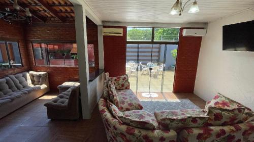 Casa com Piscina e areas Gourmet com churrasqueira em Foz do Iguacu in Portal Da Foz