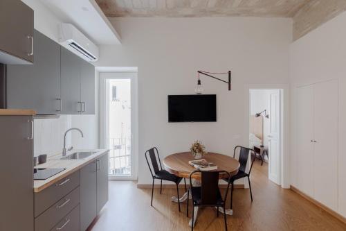 Rome Colosseum apartment - Zen Real Estate