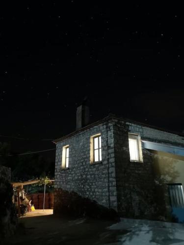 Exterior view, Charlami's Mansion -Παραδοσιακο Πετρινο Σπιτι με Τζακι και Πανοραμικη Θεα in Paramythia