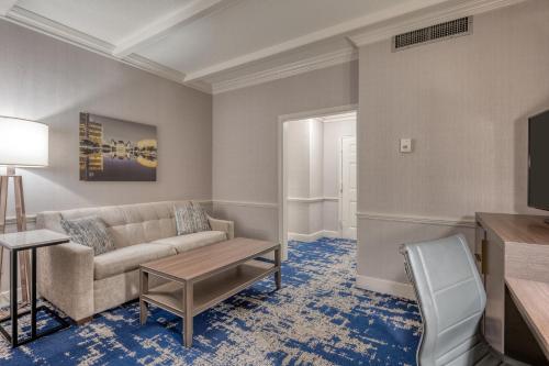 Crowne Plaza Albany - The Desmond Hotel - main image