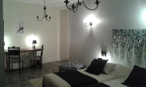 Au Faisan Doré Room Type - Twin Room
