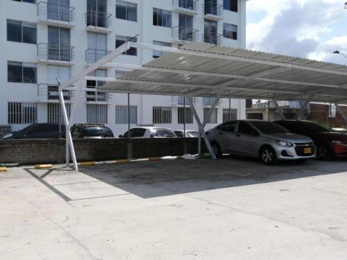 Apartamento cerca parque del Cafe con Piscina in Montenegro