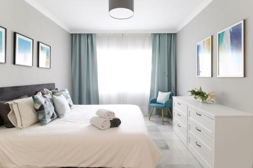 Bahia de Marbella modern apartment