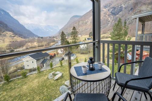 Балкон, Skaimsberg Holiday Apartments in Еурланн