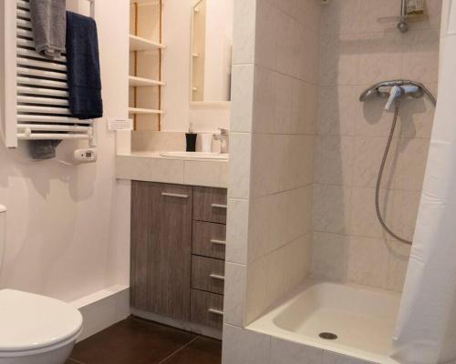 L'ile d'Olive, appartement entier 2 a 4 personnes terrasse 25 m2 Besancon, proche CV, Micropolis et  in 馬扎格朗