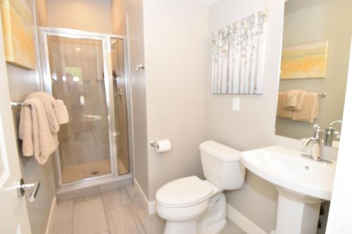 Sleeps 51, Pet Friendly, Townies, Poolside in Moab, USA