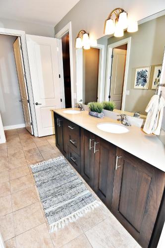 Dazzling Poolside Home Flexible 96 Hour Cancellation Policy Free Bikes - Entrada 429 - image 11