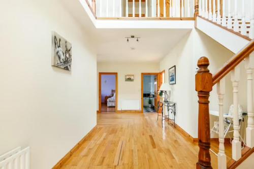 Exterior view, Yellow House in Newport