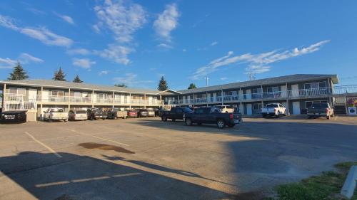 Shoreside Inn & Suites