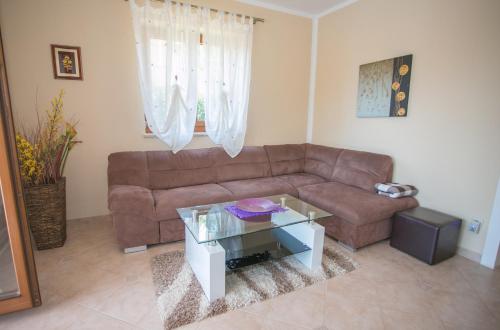 Five-Bedroom Holiday Home room in Family friendly house with a swimming pool Buici Porec - 19720