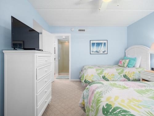 Windjammer 210 2 Bedrooms Sleeps 6 Ocean Front Pool Elevator - image 13