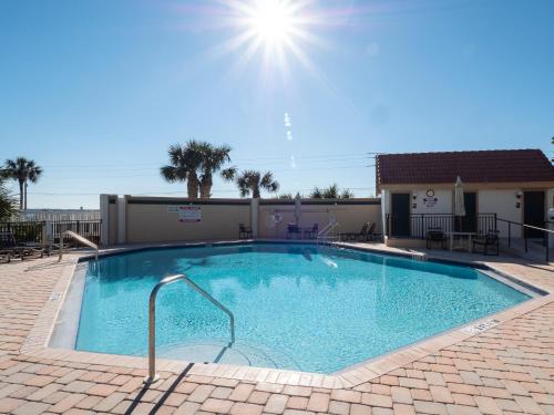 Windjammer 210 2 Bedrooms Sleeps 6 Ocean Front Pool Elevator - image 14