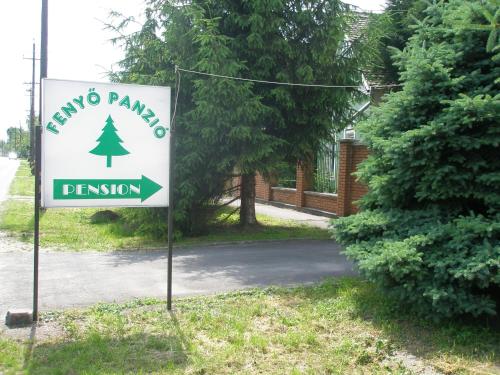 Fenyő Panzió – Makó, NE