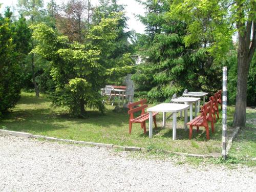 Fenyő Panzió – Makó, NE