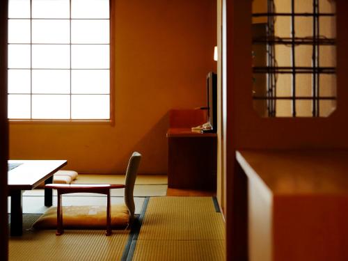 Japanese-Style Room