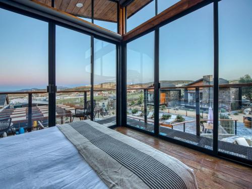 Sirius Valle  in Ensenada