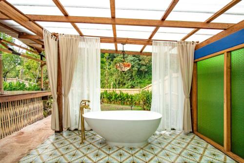 Kiri Vari Boutique Resort - 화장실