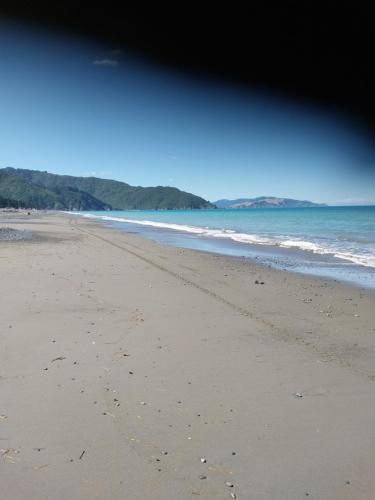 Rarangi Seaview On the Beach B&B - Accommodation - Blenheim