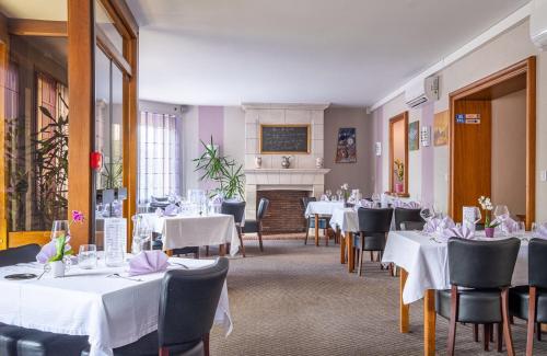 레스토랑, 호텔 레스토랑 소스 라 본느 에타프 (Hôtel Restaurant La Bonne Etape) in 앙부아즈