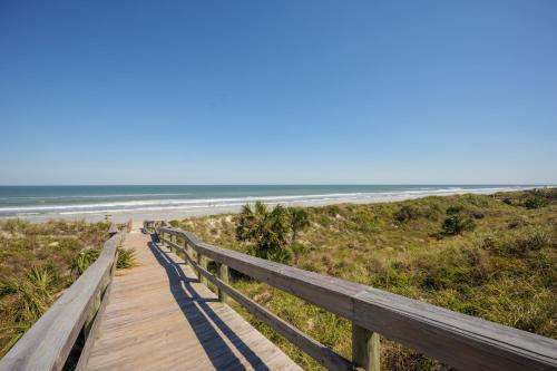 Windjammer 206 3 Bedrooms Sleeps 8 Ocean Front 2nd Floor Elevator - image 6