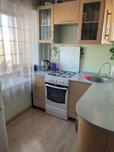 Konyha, 3х комнатная квартира центр города Костанай (3х комнатная квартира центр города Костанаи) in Kostanay