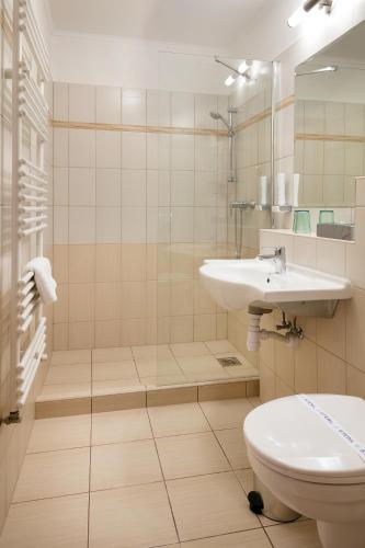 Bathroom, Aquasol Resort in Mosonmagyarovar