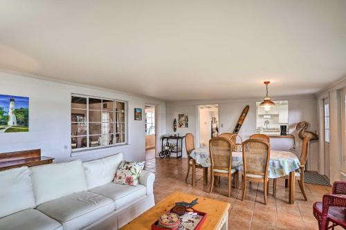 Waterfront Vacation Rental on Lake Mirror! in Winter Haven, USA