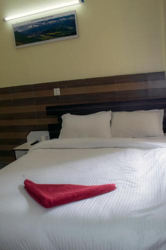 King Room image 6