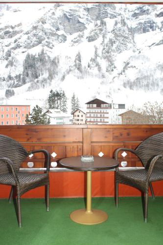 Ban công/sân hiên, Hotel Grichting und Badnerhof in Leukerbad