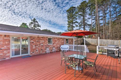 Metro Atlanta Vacation Home Rental with Deck in Hiram, USA