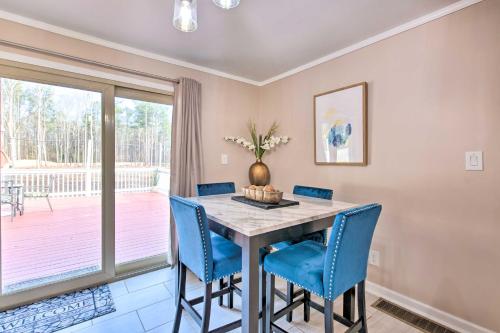 Metro Atlanta Vacation Home Rental with Deck in Hiram, USA