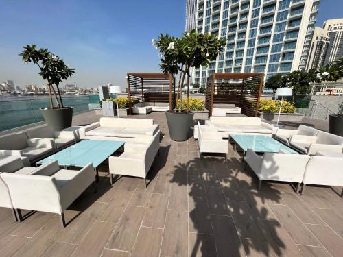 Luxury 1 Bedroom Sea View and Infinity Pool - image 6