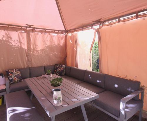 Facilities, Super Flat, Garden. Bnbrickeys in Monaco