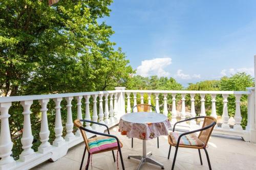 Apartment with Balcony