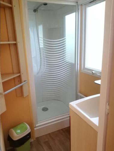 2 bedrooms, 4 beds