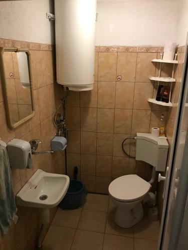 10 Coins Hostel & tours – Sofia, NY