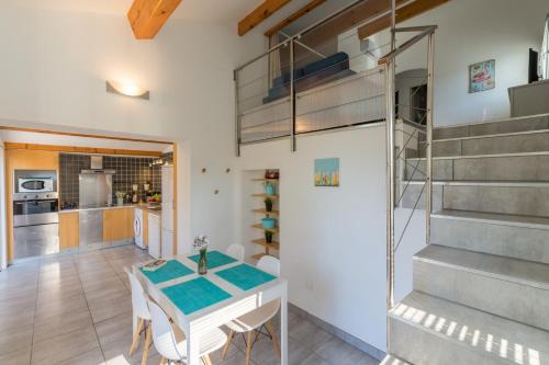 La Bastide villa en duplex idéalement située à quelques mètres de la mer - image 4