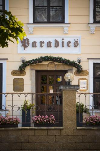 Hotel Paradies