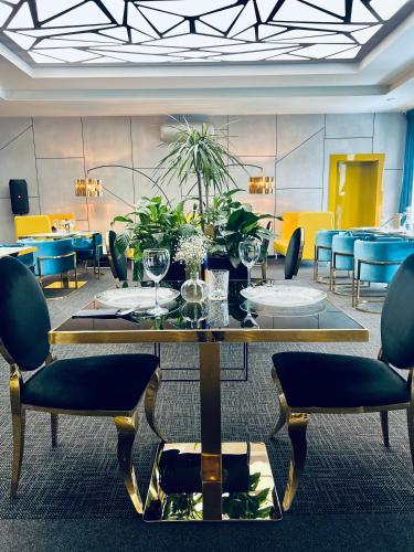 Arboretum Hotel & Restaurant in Wolborz