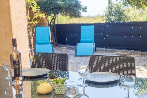 Le Mas maison au charme provençale idéalement située entre mer et vignes - image 3