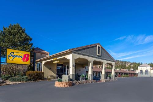 Super 8 by Wyndham NAU/Downtown Conference Center