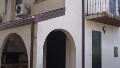 Amazing villa with private garden in Bibione - image 4