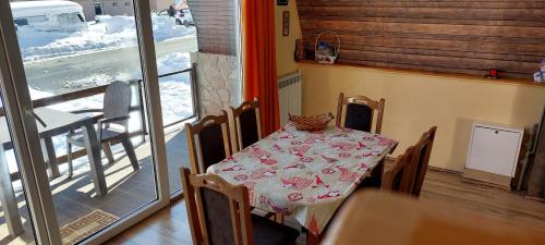 Vili Bilyana in Crni Vrh