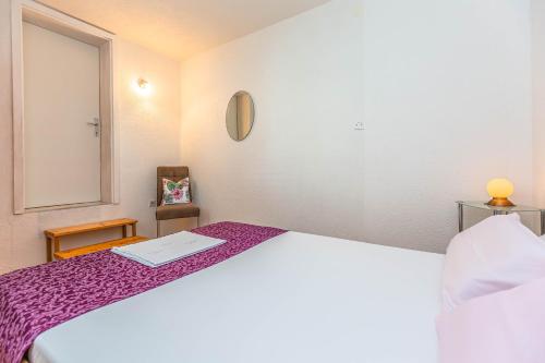 One Bedroom  Apartment image 10
