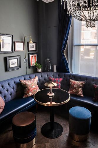 The Tophams Hotel - main image