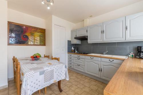Three-Bedroom Villa image 3